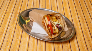 Πίτα λουκάνικο