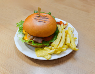 Burger Καντίνα